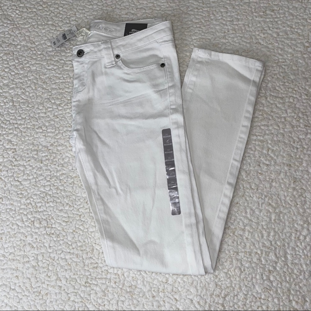 Blue Asphalt Fashionista Skinny White Jeans